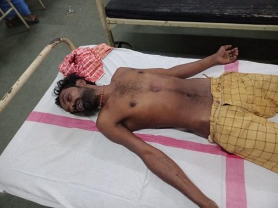 BJP Worker was beaten up by BJP Councilor’s husband for not Paying him Commission for PMAY house BJP Worker was beaten up by BJP Councilor’s husband for not Paying him Commission for PMAY house